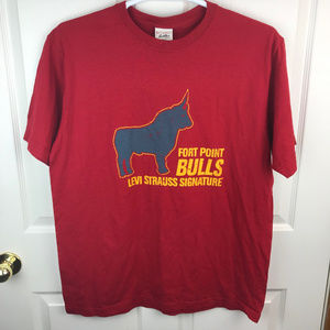 NWT Men's Levis T-Shirt Fort Point Bulls Red Large